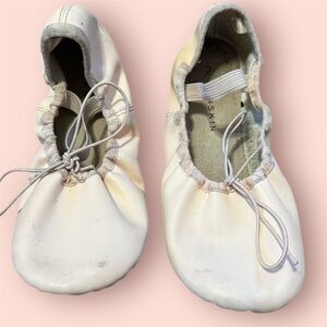Pink Ballet Shoes Danskin kids ballet dance shoes pink size 2